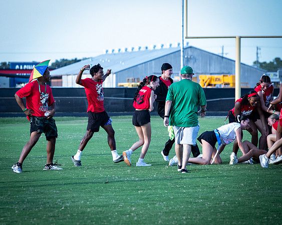09-27 POWDER PUFF-125