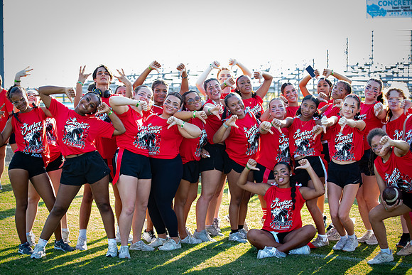 09-27 POWDER PUFF-108