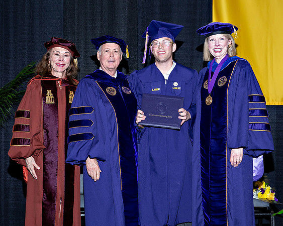 003-LSUE GRAD