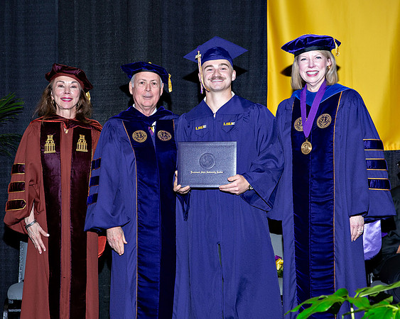 016-LSUE GRAD