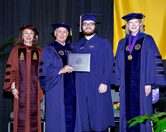 009-LSUE GRAD