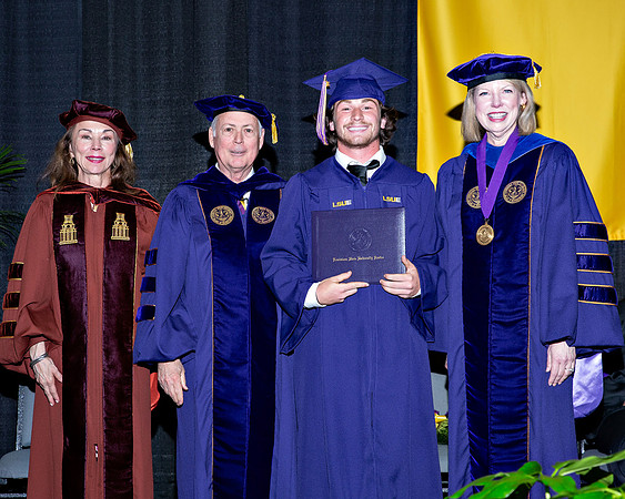017-LSUE GRAD